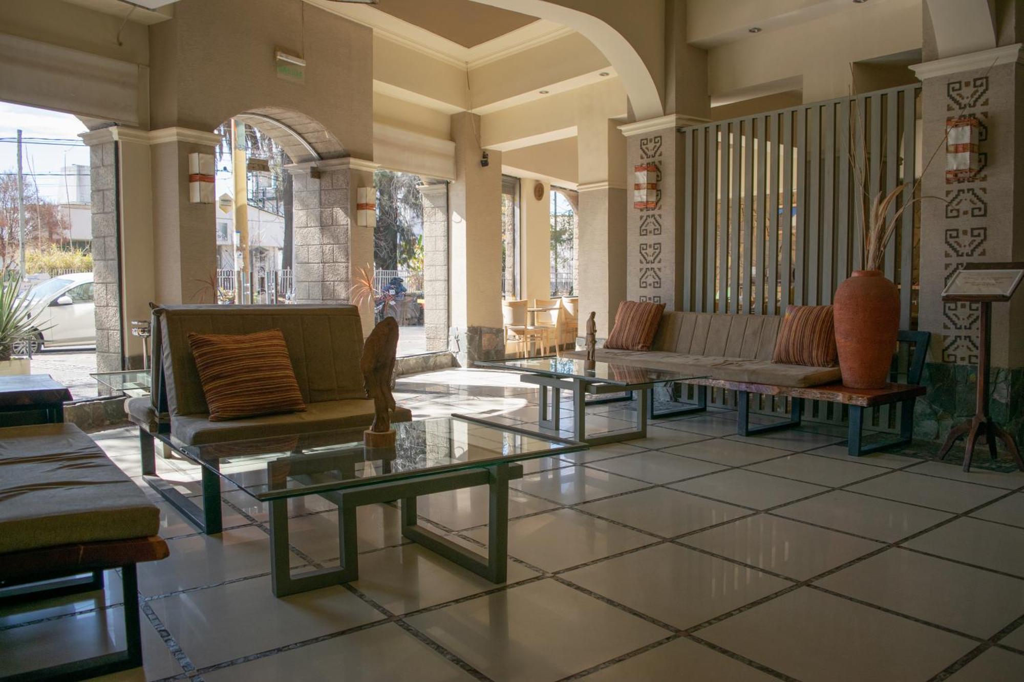 סלטה Hotel Inkai מראה חיצוני תמונה