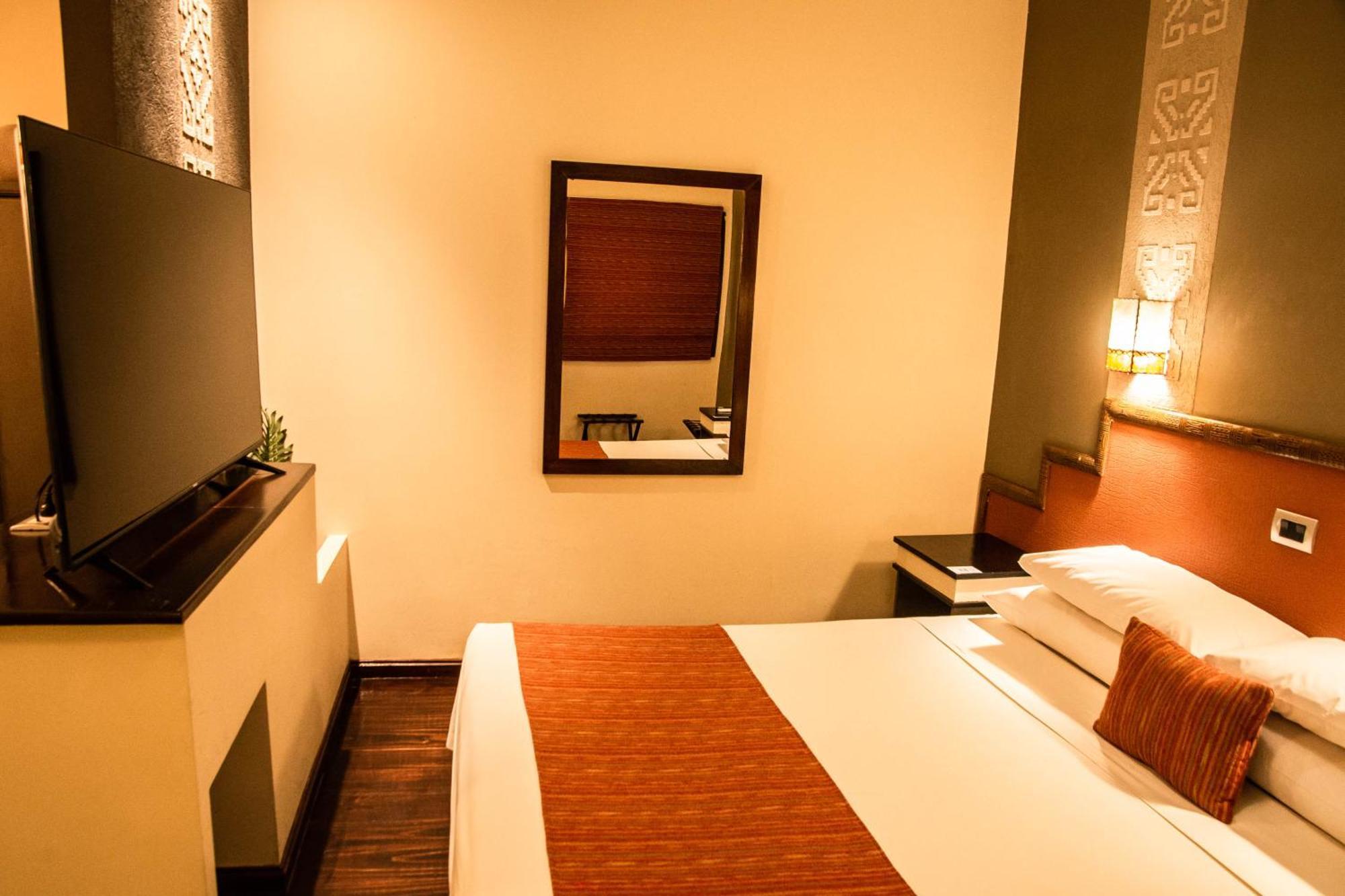 סלטה Hotel Inkai מראה חיצוני תמונה